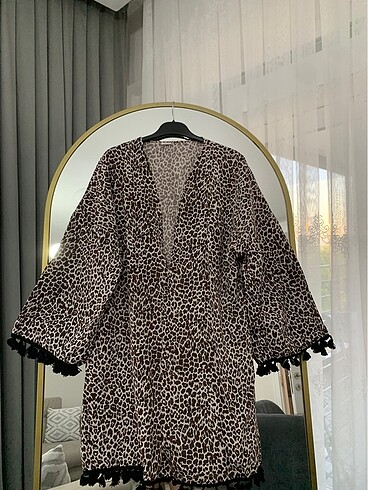 LC Waikiki Kimono