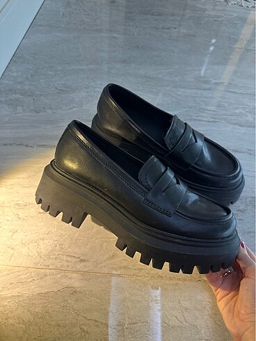 35 Beden Stradivarius Loafer