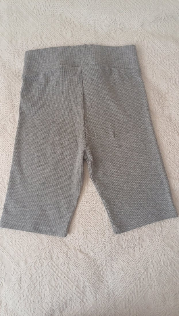 Gri Spor Şortu - Görsel 2