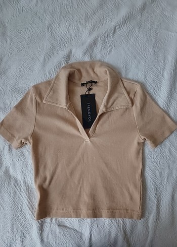 Crop Polo Yaka Bej Kadın Tişört