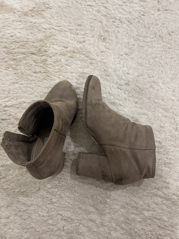 Kadın Bot Bej Süet Kürklü Dolgu Topuk - Görsel 3