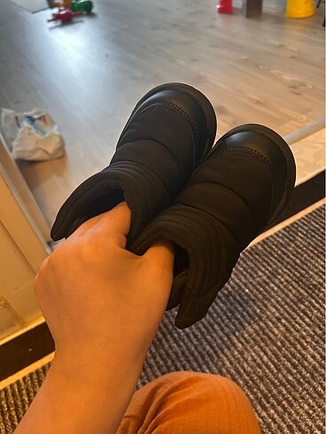 Zara Çocuk Zara Bot