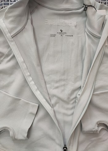 Gri Yarım Boy Fermuarlı Spor Üst - Görsel 5