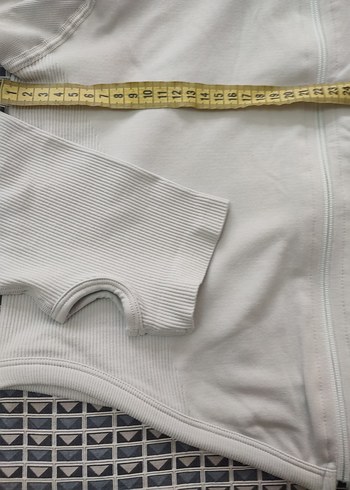 Gri Yarım Boy Fermuarlı Spor Üst - Görsel 6