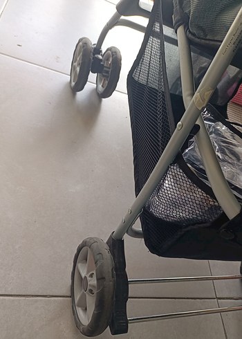 Gri ve Siyah Bebek Arabası - Görsel 8