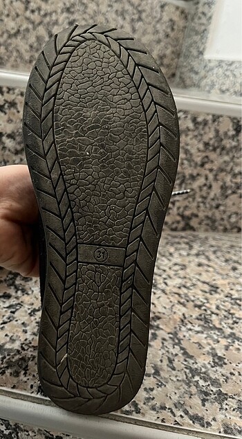31 Beden Siyah kız çocuk ayakkabısı
