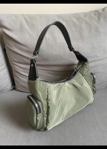 Stradivarius Cepli omuz çanta