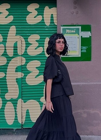 xs Beden siyah Renk bershka Beli lastikli midi etek