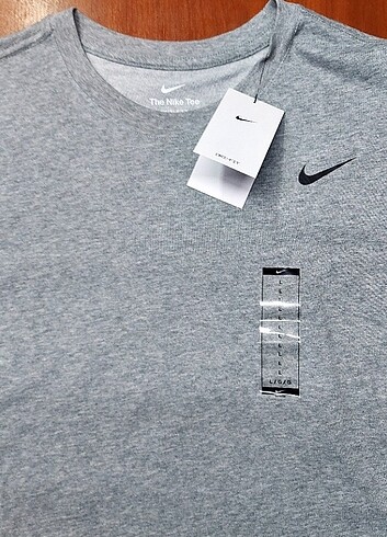 NIKE T shirt