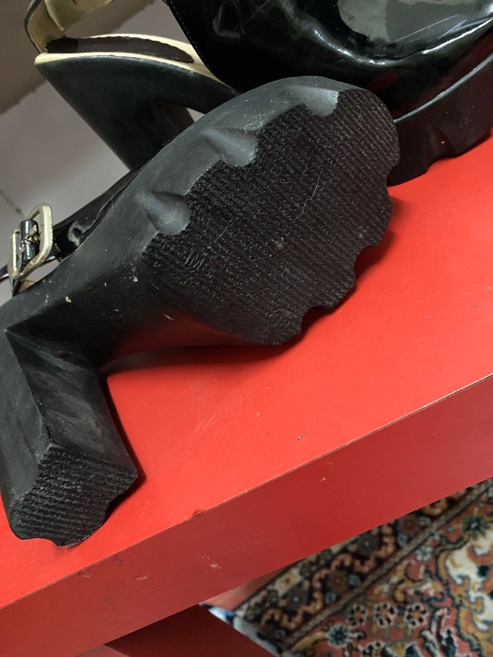 Siyah Parlak Desenli Platform Topuklu Kadın Ayakkabı - Görsel 4