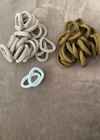 Bej Yılan Desenli Lastikli Çocuk Saç Tokası - Görsel 2