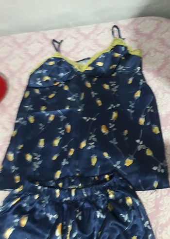 l Beden Kadın Mavi Çiçekli Uzun Askılı Pijama Takımı