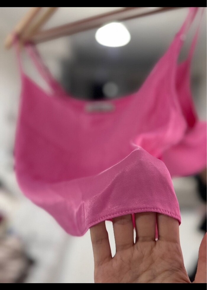 LCW SATEN PEMBE ASKILI CROP - Görsel 2