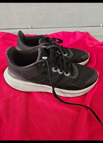 Orjinal adidas