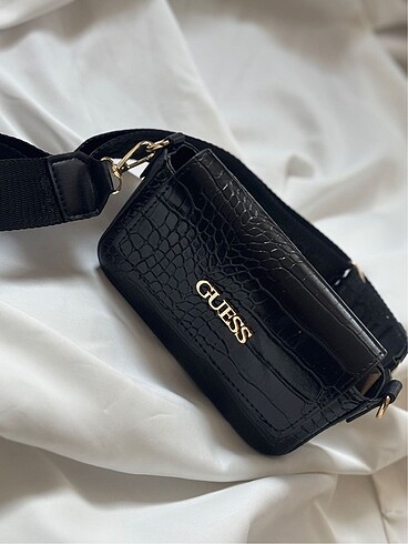  Beden Guess çanta