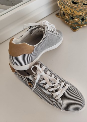 Gri Çizgili Kadın Spor Ayakkabı - Görsel 2