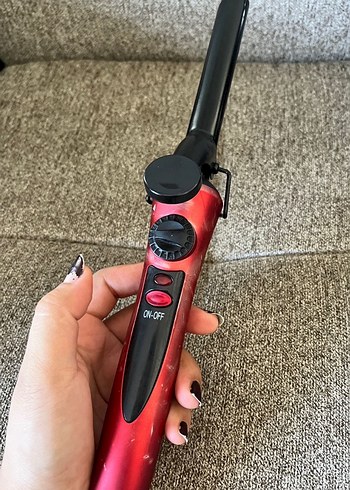 Kırmızı Saç Şekillendirici Maşa - Görsel 2