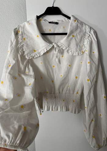 Beyaz Papatya Desenli Fırfırlı Keten Bluz - Görsel 2