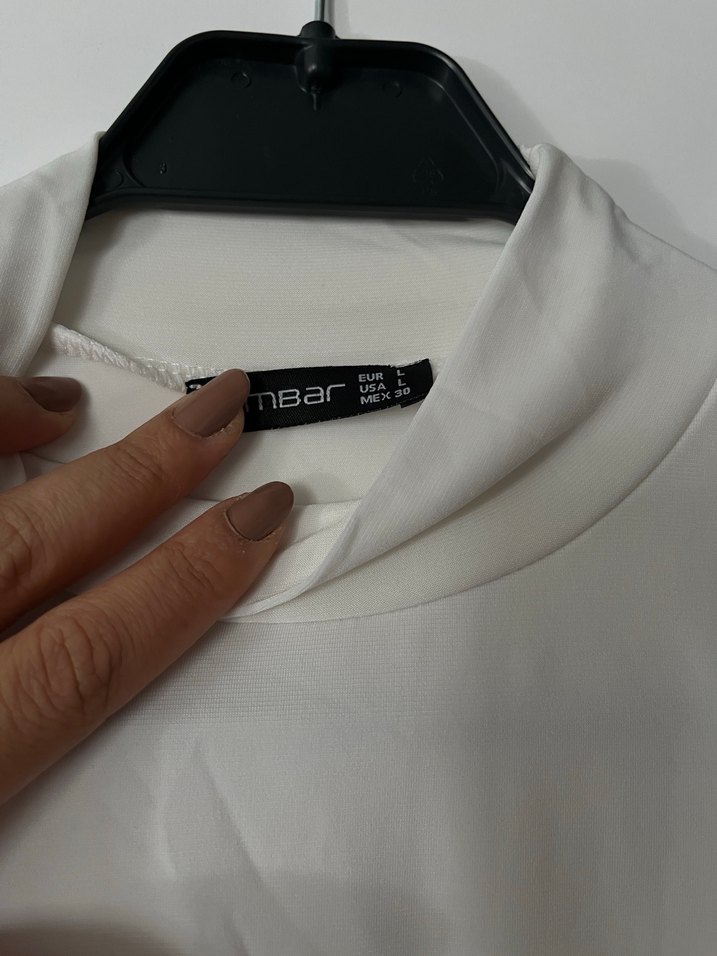 Uzun Kollu Beyaz Crop Top - Görsel 2