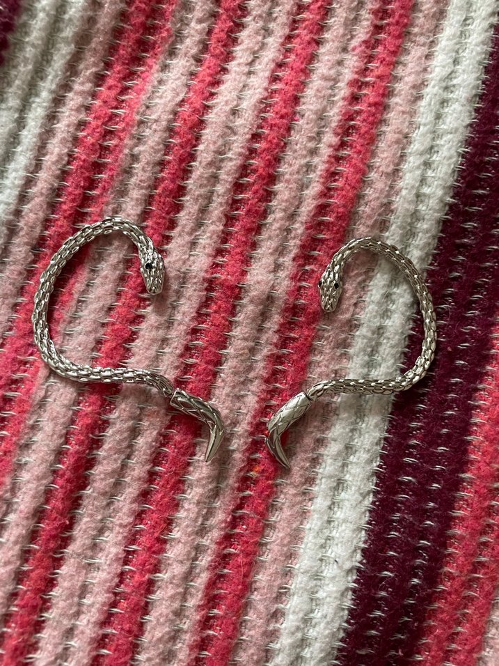 Yılan Desenli Kadın Küpe - Görsel 2