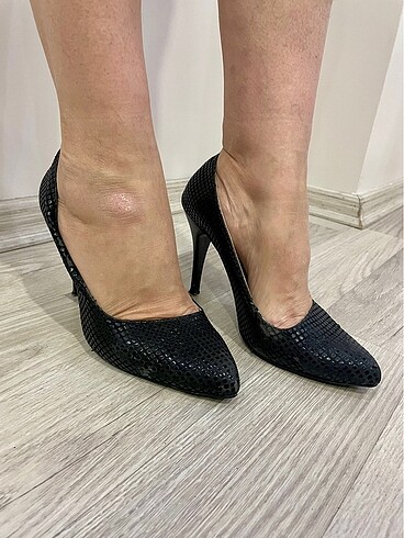 37 Beden Siyah stiletto