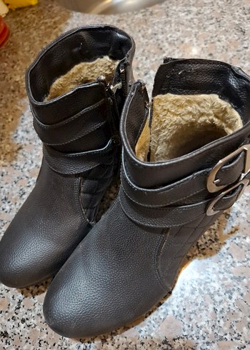 Kemerli Kadın Deri Biker Bot - Görsel 2