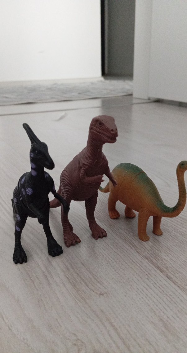 Koyu Renkli Dinozor Aksiyon Figürleri Seti - Görsel 2