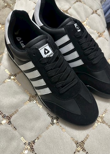 Siyah Beyaz Çizgili Erkek Spor Ayakkabı - Görsel 2