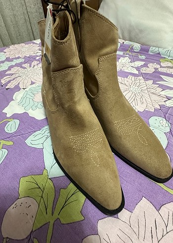 Kadın Bot - Görsel 2