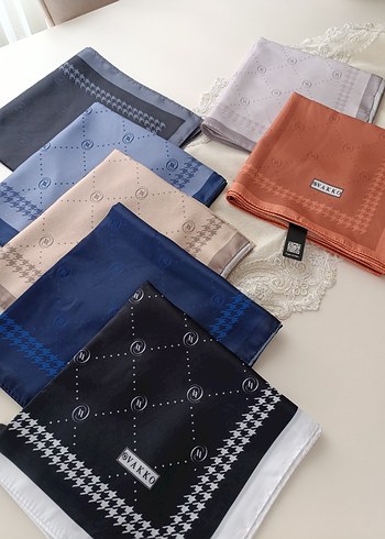 Vakko twill eşarplar etiketli