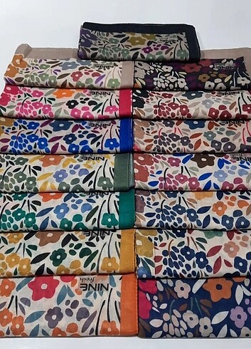 Diğer Nine fresh eşarp