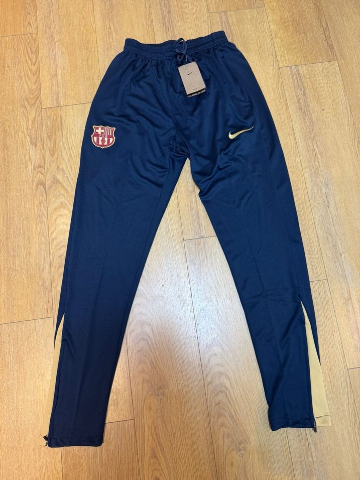 Barcelona antreman takım alt/üst - Görsel 2