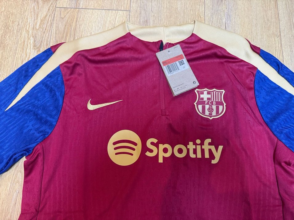 Barcelona antreman takım alt/üst - Görsel 4