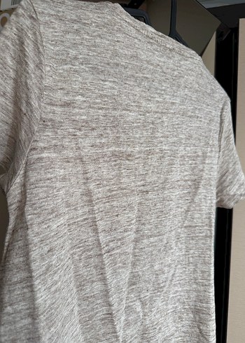 Bej V Yaka Keten Kadın Tişört - Görsel 4