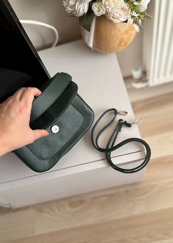 Koyu Yeşil Deri Tokalı Kadın Çanta - Görsel 8