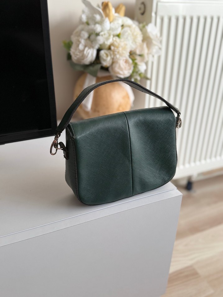 Koyu Yeşil Deri Tokalı Kadın Çanta - Görsel 5