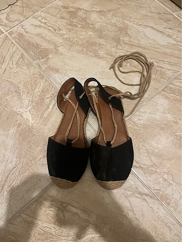 Trendyol & Milla kadin hasir tabanli siyah sandalet espadril