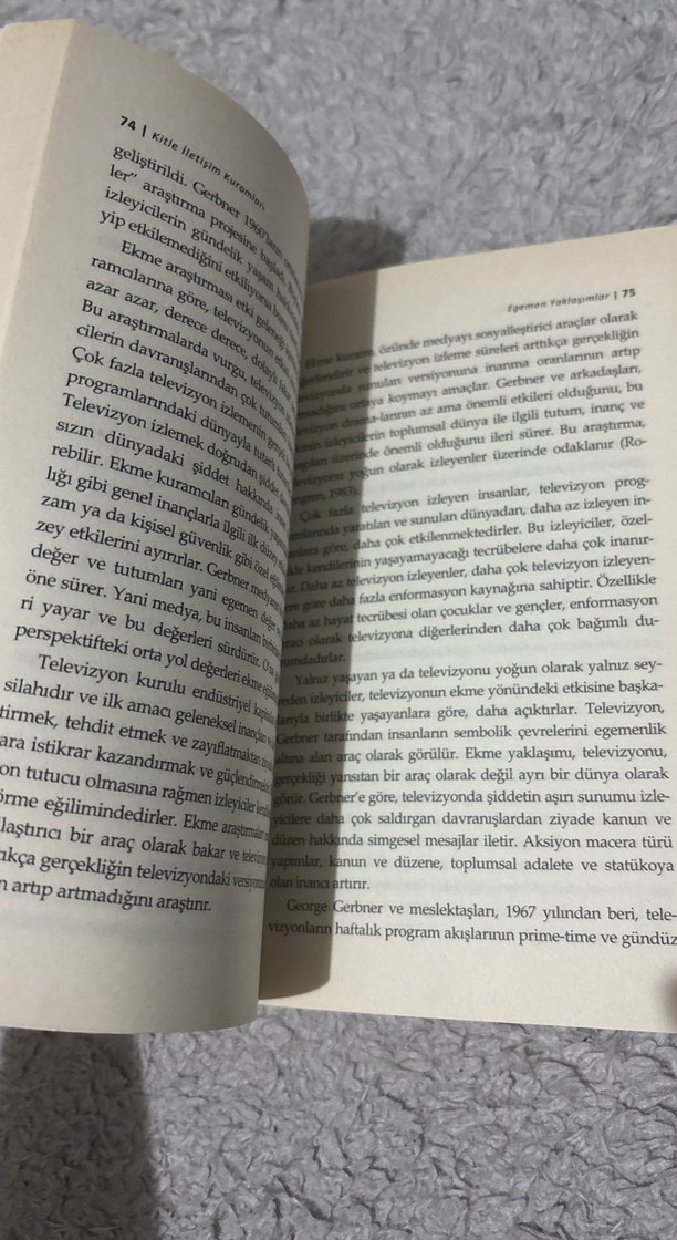 Kitle İletişim Kuramları - Egemen ve Eleştirel Yaklaşımlar- - Görsel 3