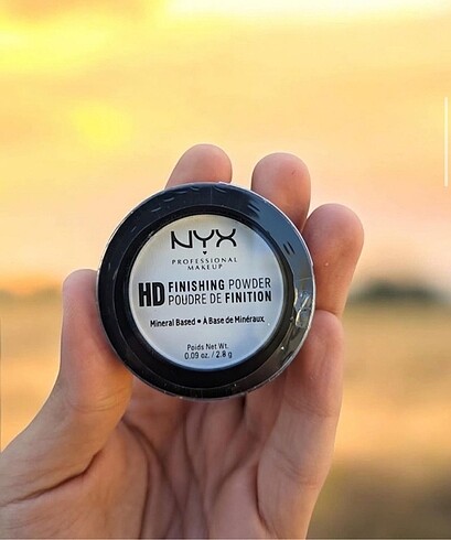 Nyx pudra