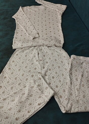 Ürünüm pijama takımı 