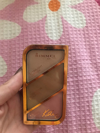 Rimmel london kontür paleti