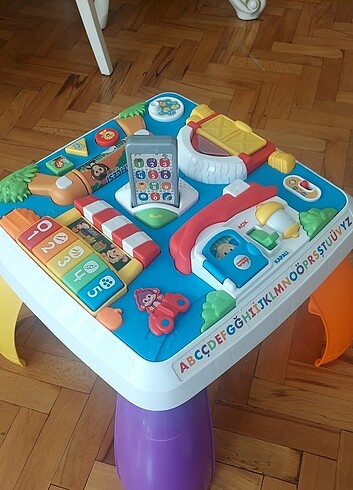 Fisher price oyun masasi