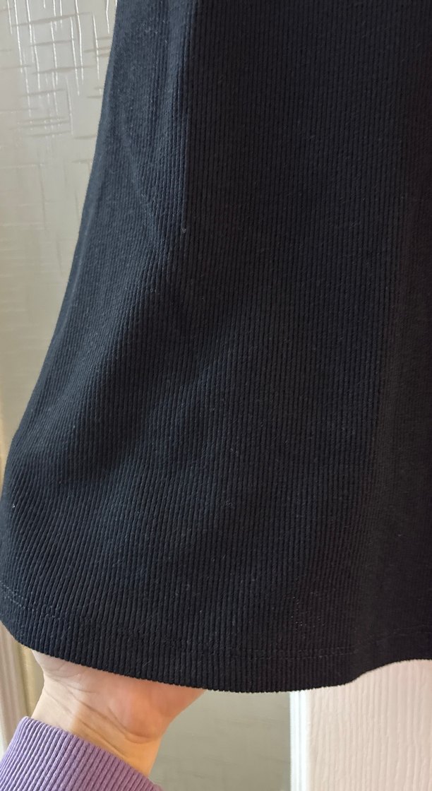 Siyah Yüksek Yakalı Drapeli Kadın Atlet - Görsel 2