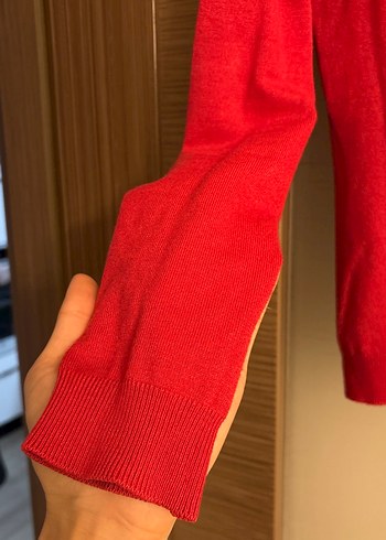 Kırmızı V Yaka Düğmeli Kadın Hırka - Görsel 4