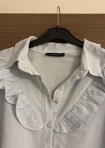 Fırfırlı Yaka Detaylı Açık Mavi Keten Gömlek - Görsel 3