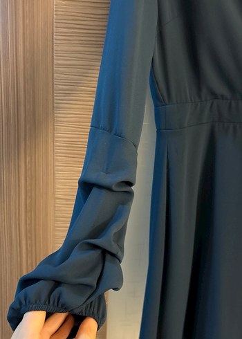 V yaka, uzun kollu, mavi elbise - Görsel 4