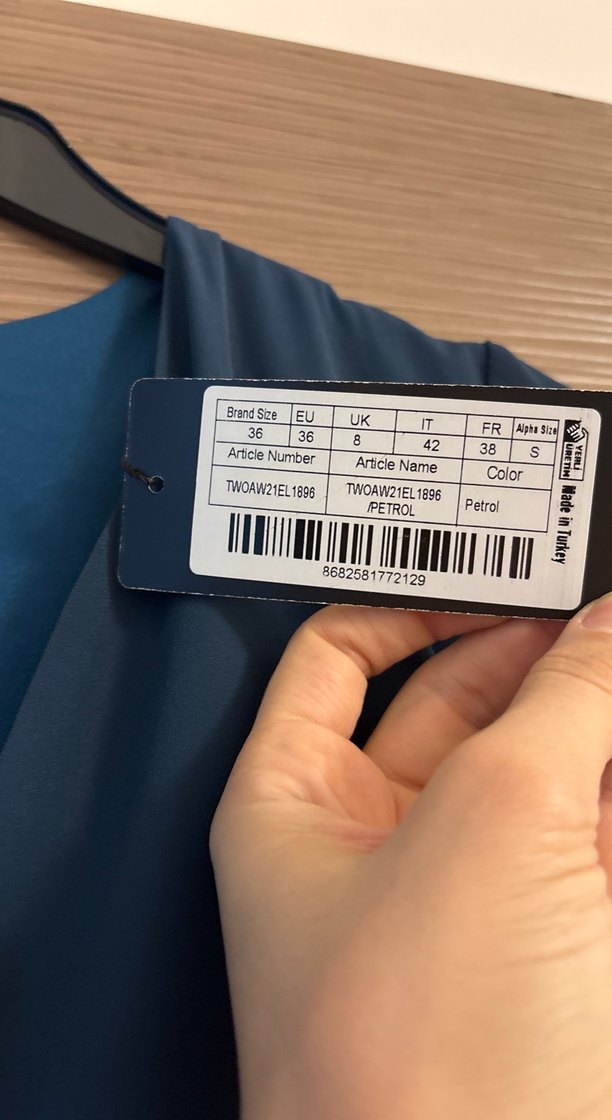 V yaka, uzun kollu, mavi elbise - Görsel 2