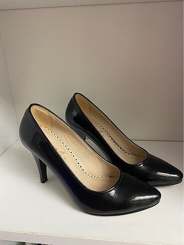 Diğer Stiletto topuklu ayakkabı