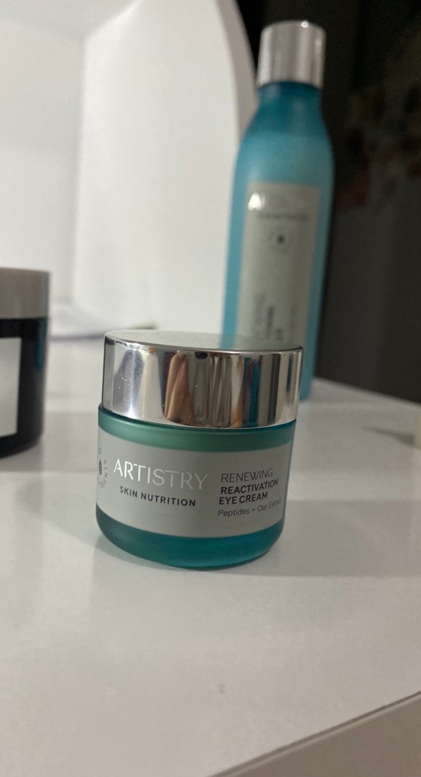 Artistry Cilt Besleyici Parlatıcı maske, toner ve göz altı kremi - Görsel 4