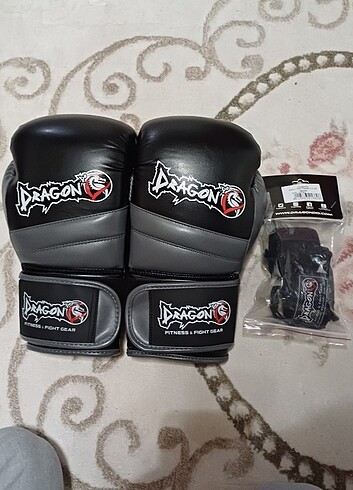 Dragon Boks Eldiveni